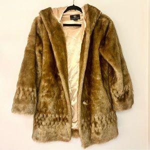 Gorgeous Alpine Studio Faux Fur Coat Size S